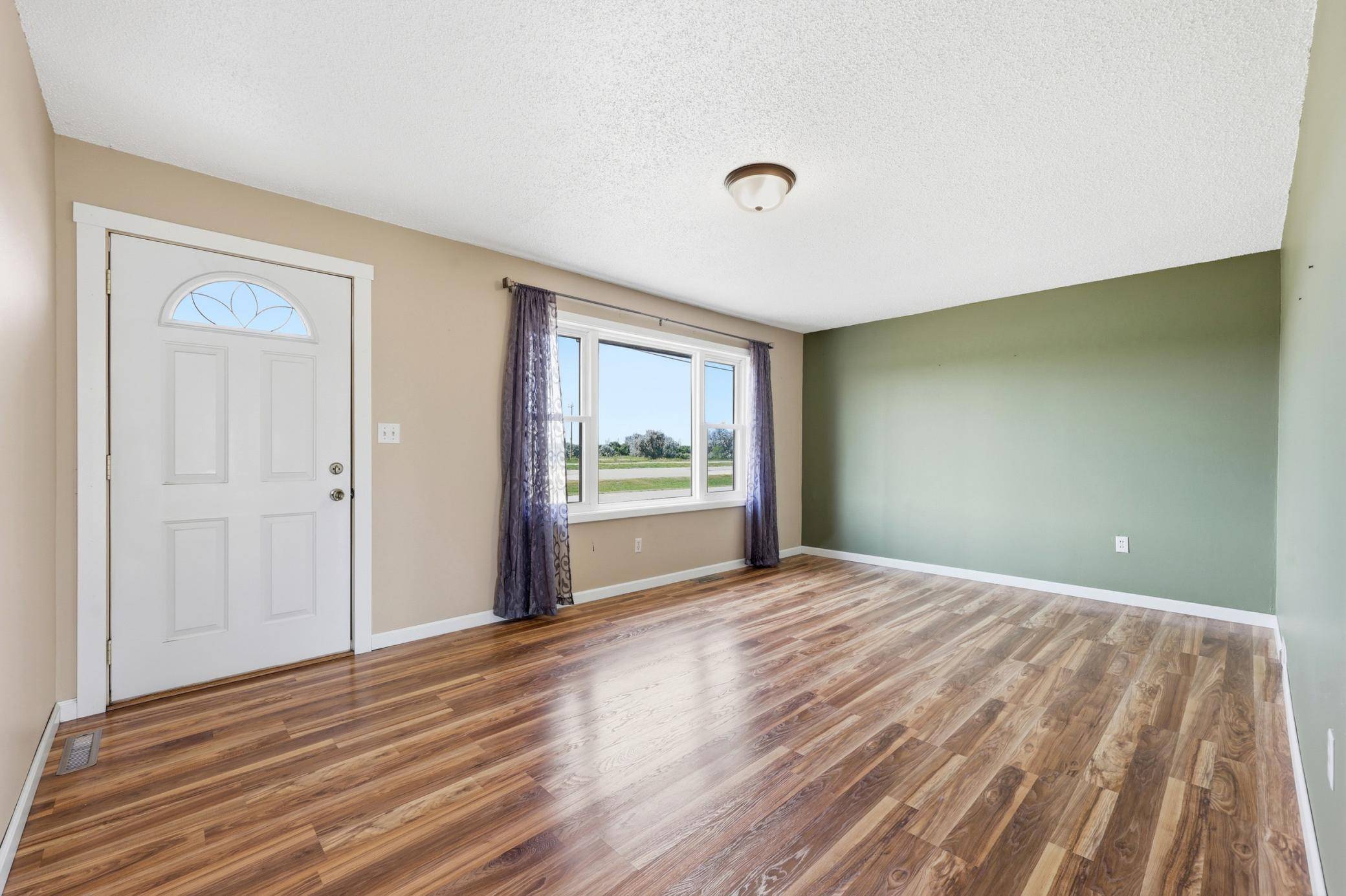 6378 Highway 10, Glyndon, MN 56547