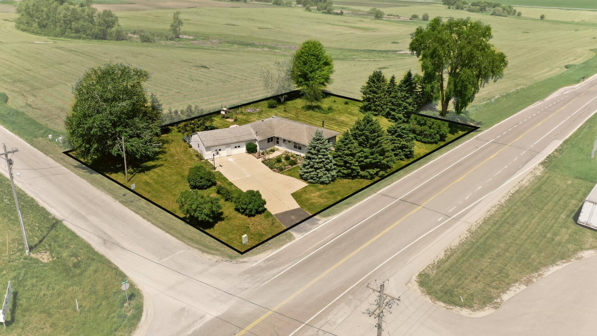 1413 60th AVE NW, Byron, MN 55920