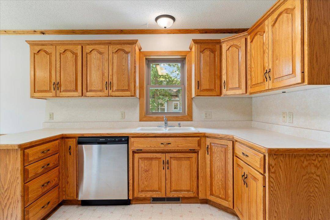 23624 Cross DR, Deerwood, MN 56444