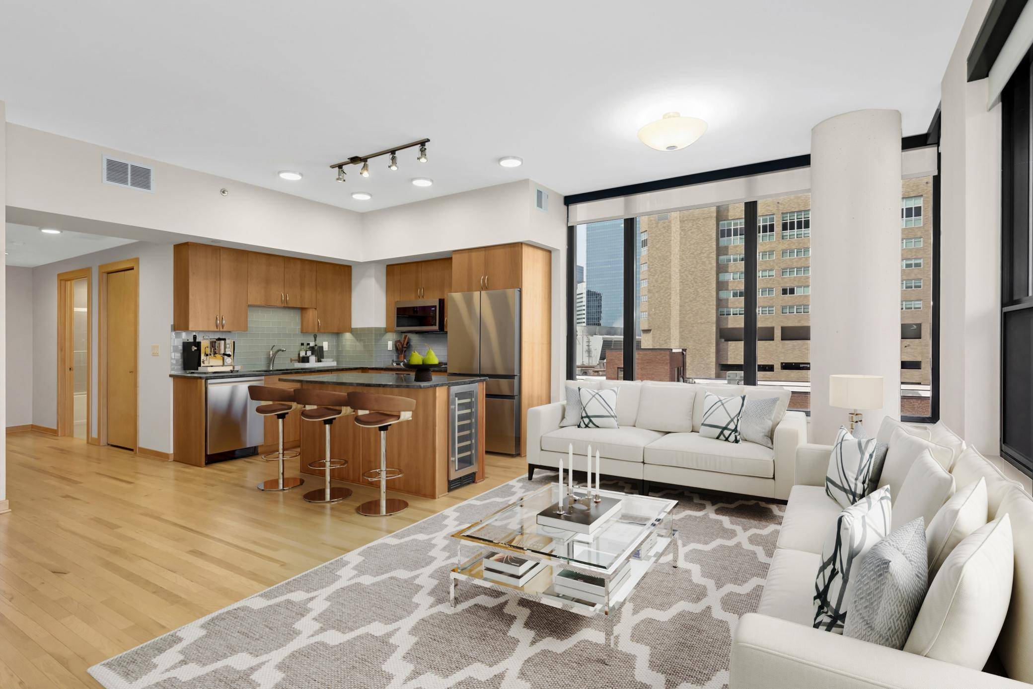 740 Portland AVE #808, Minneapolis, MN 55415