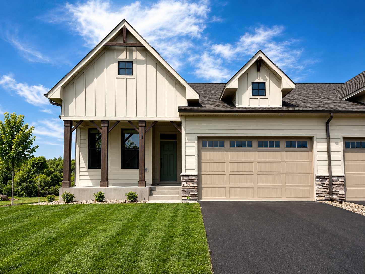 25 Palomino CT, Hudson, WI 54016