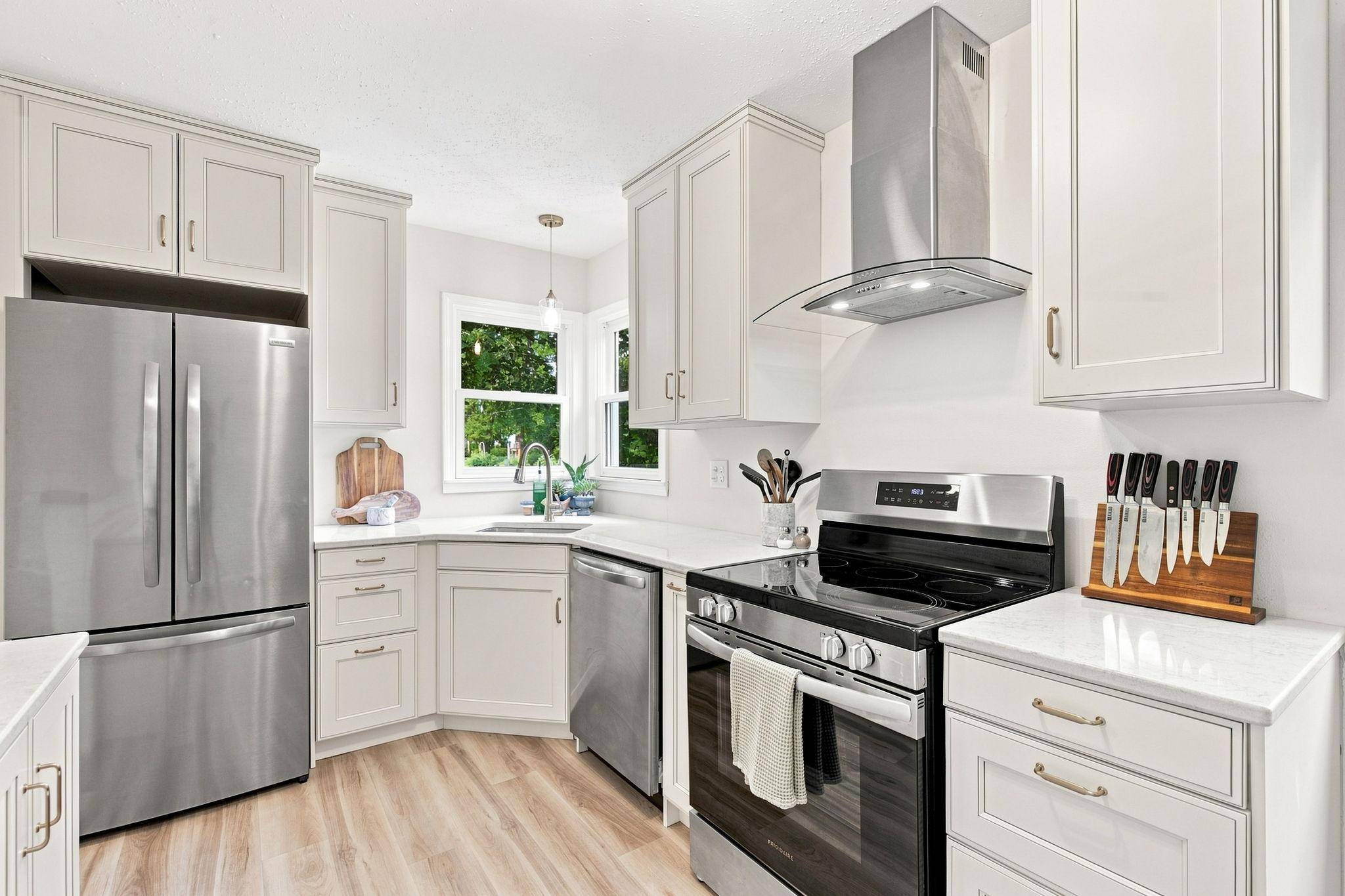 2130 Grand AVE, Albert Lea, MN 56007
