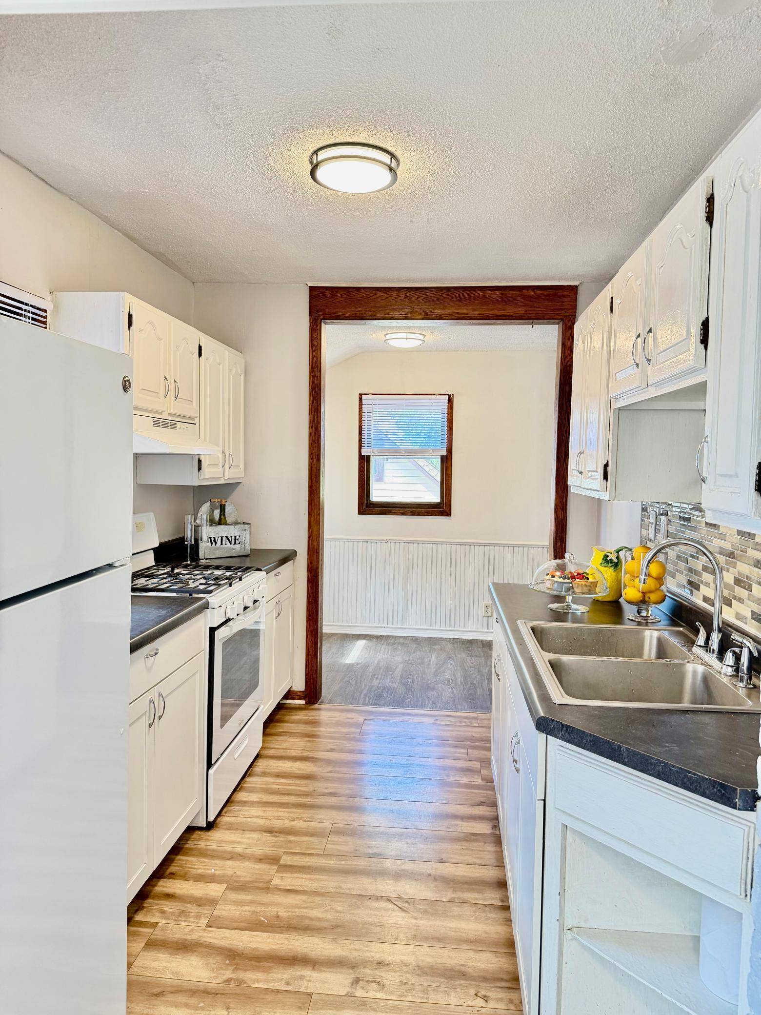 1173 Mclean AVE, Saint Paul, MN 55106