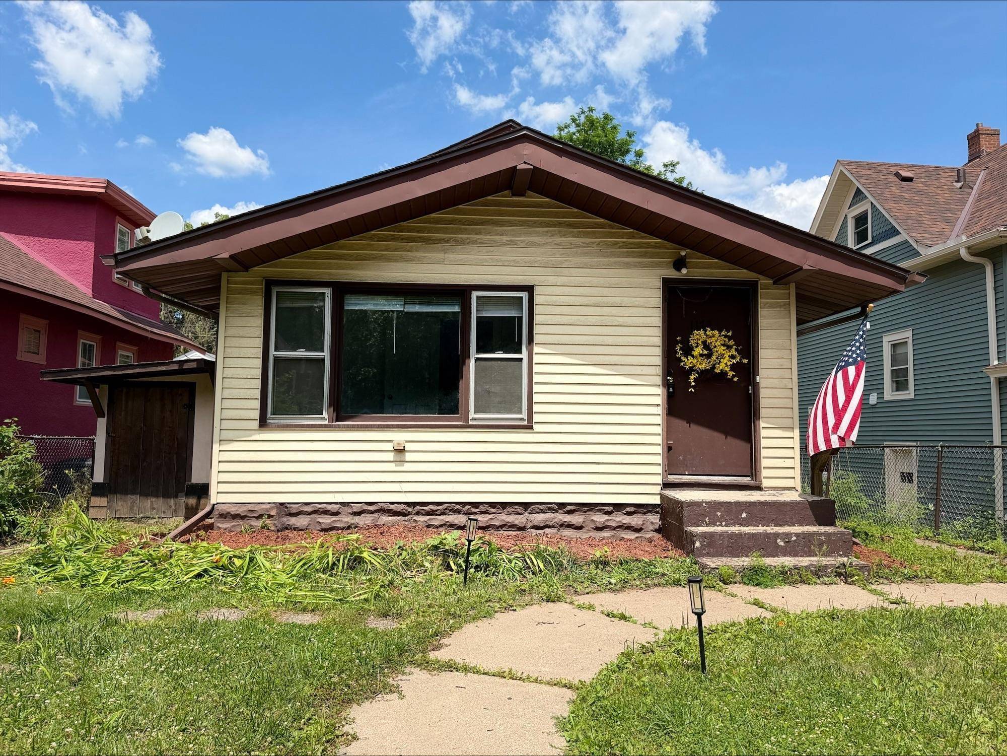 1173 Mclean AVE, Saint Paul, MN 55106