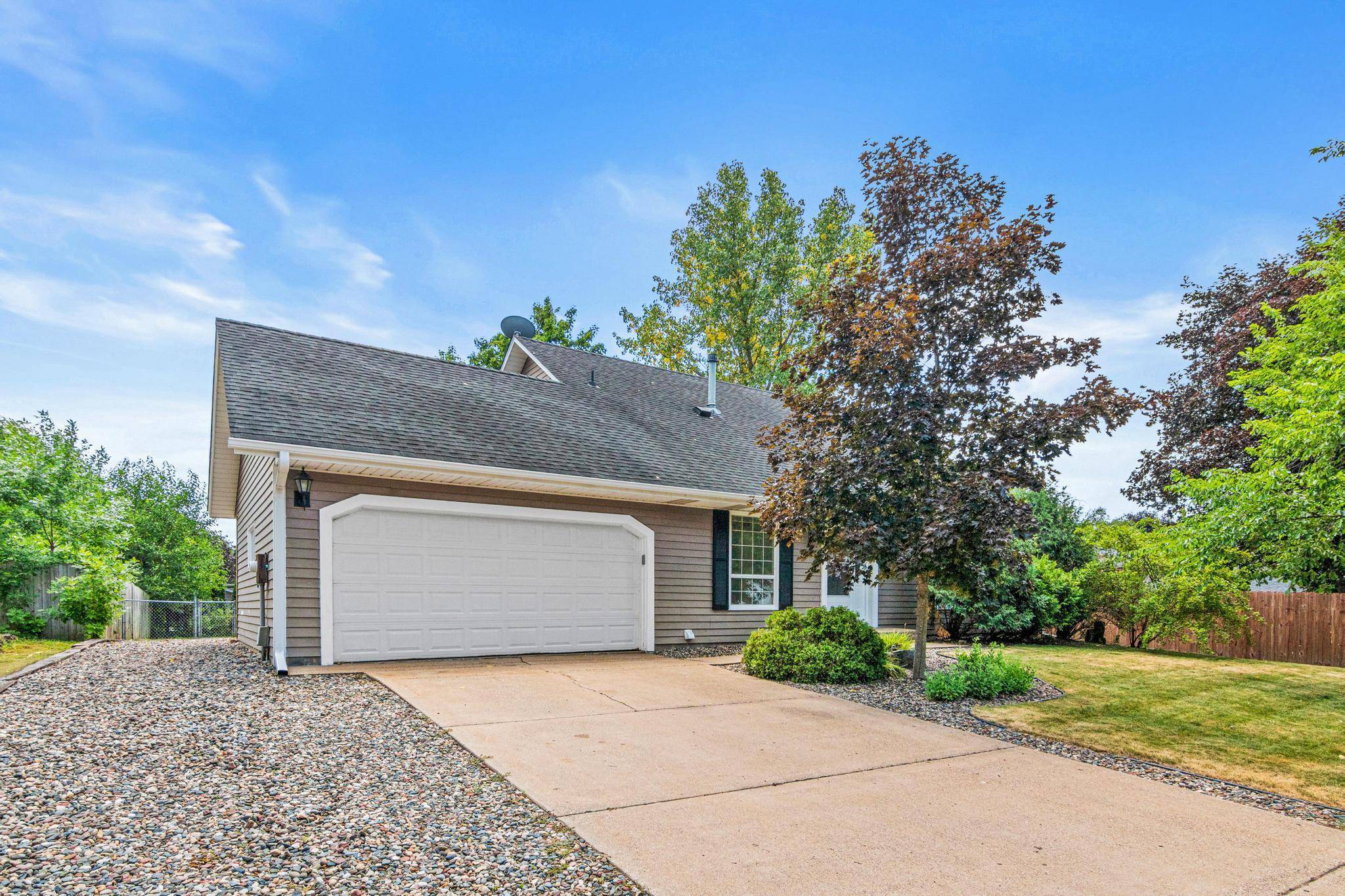 8757 75th ST S, Cottage Grove, MN 55016