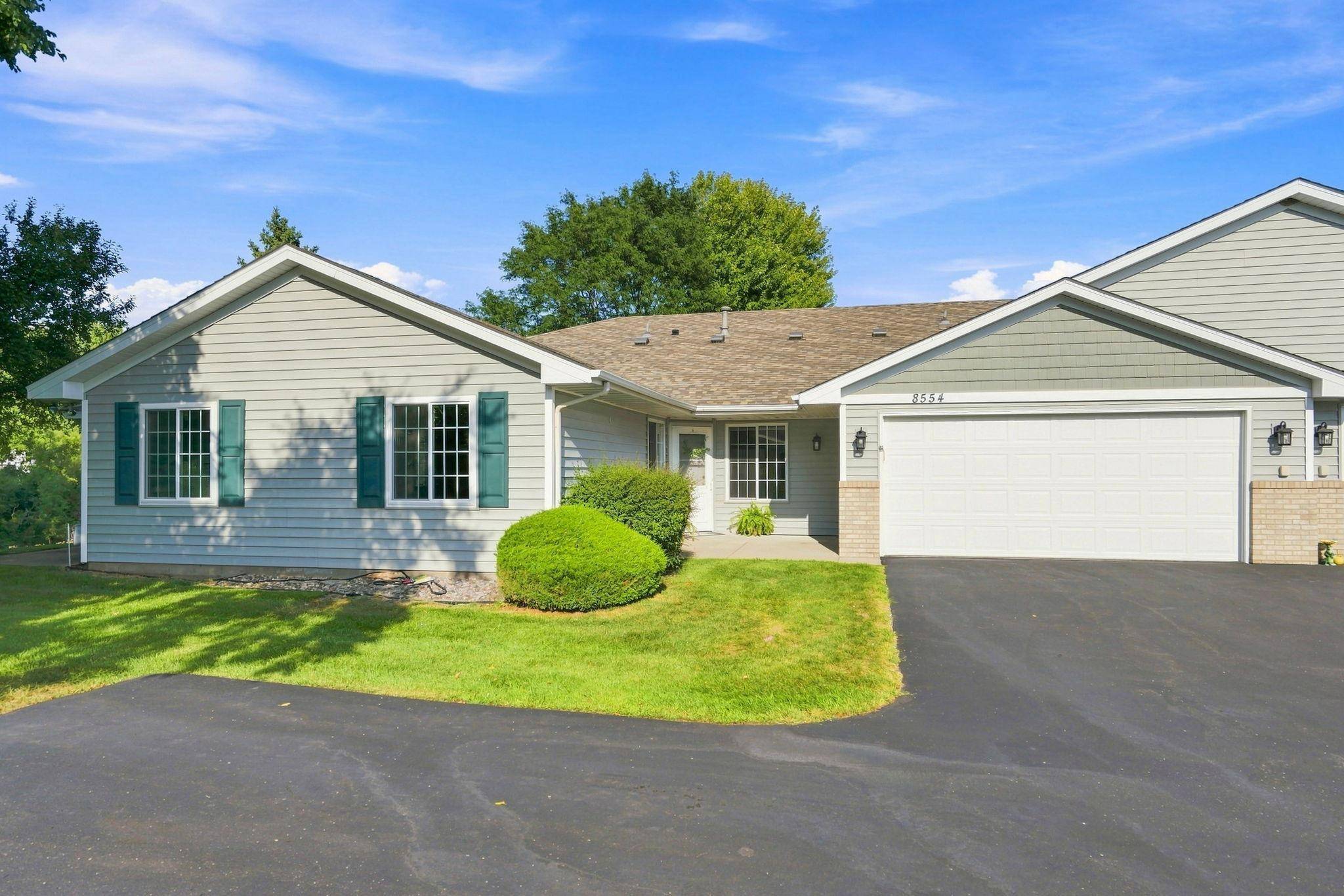 8554 Telford LN N, Brooklyn Park, MN 55443