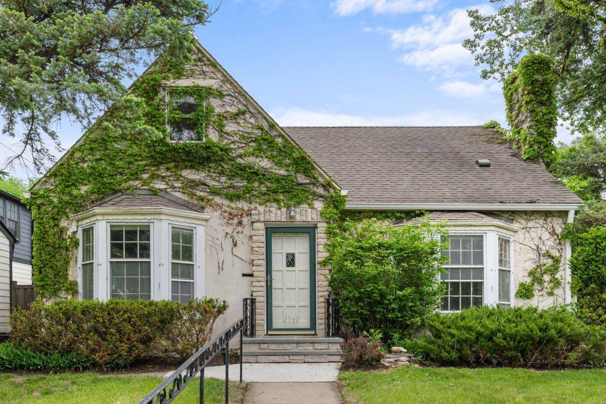 2717 France AVE S, Minneapolis, MN 55416