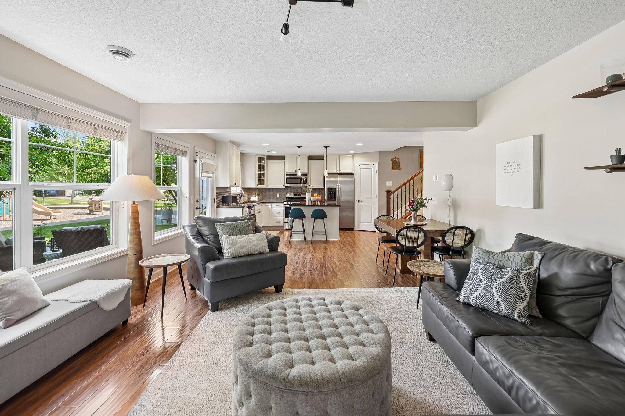 3247 Red Oak TRL, Medina, MN 55340