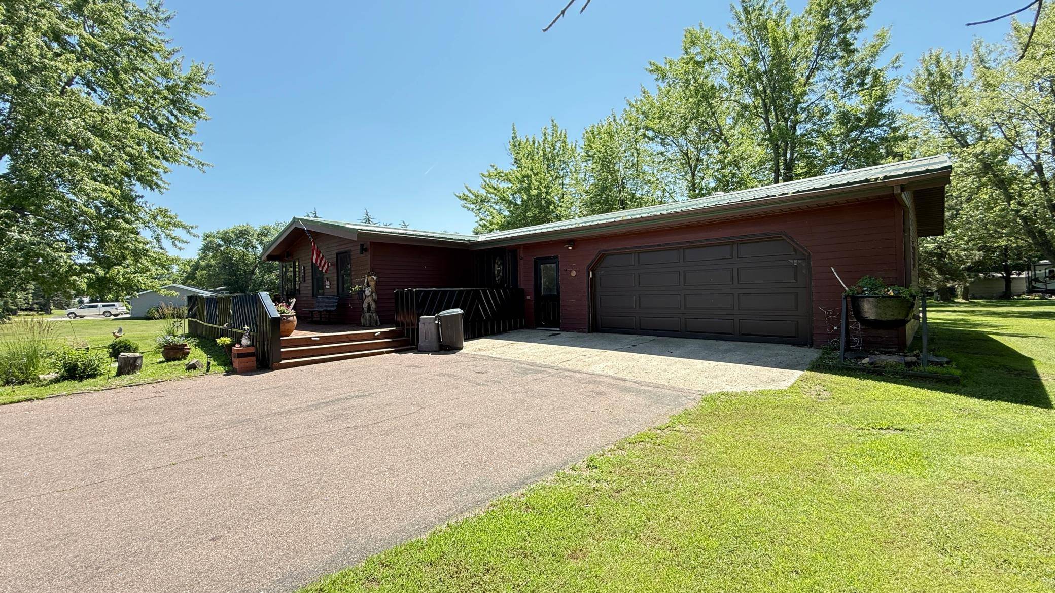 244 W Christenson AVE, Appleton, MN 56208