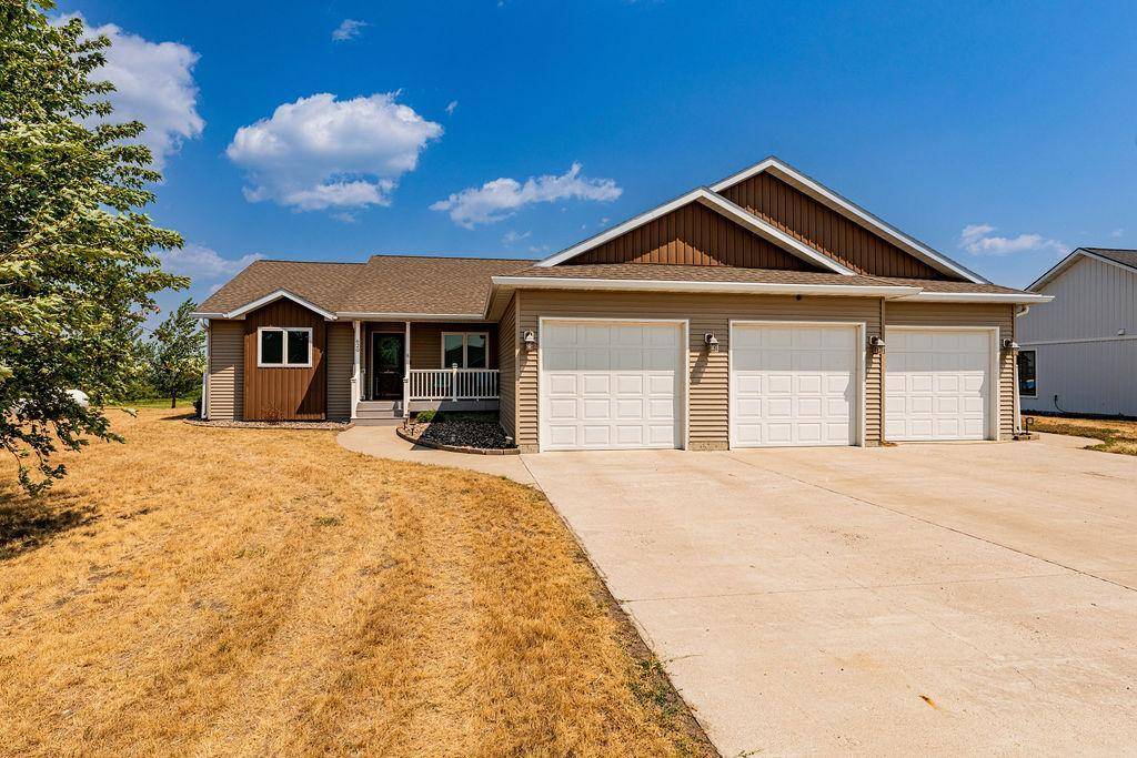 620 2nd ST, Arthur, ND 58006