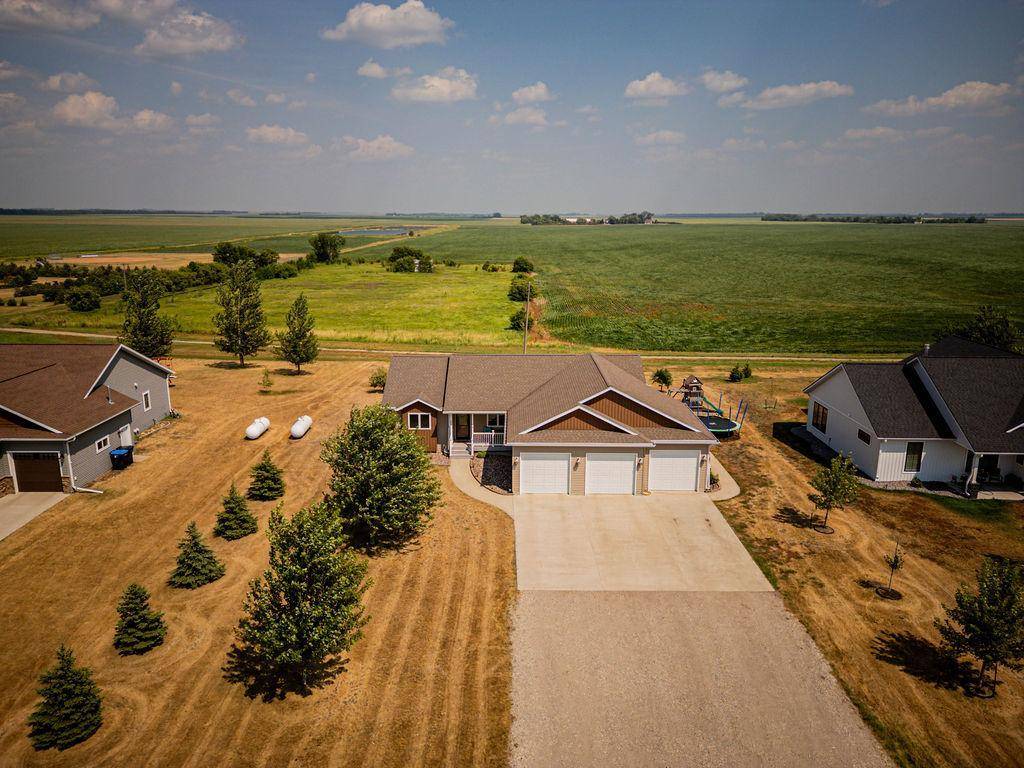 620 2nd ST, Arthur, ND 58006