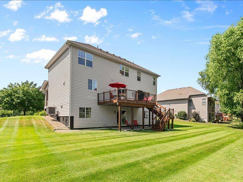 1576 Stoneybrook DR, Lino Lakes, MN 55038