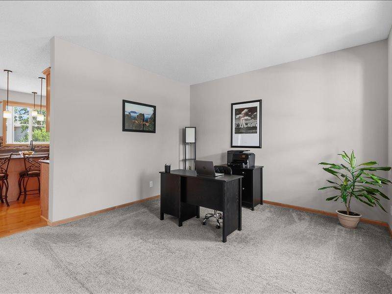 1576 Stoneybrook DR, Lino Lakes, MN 55038