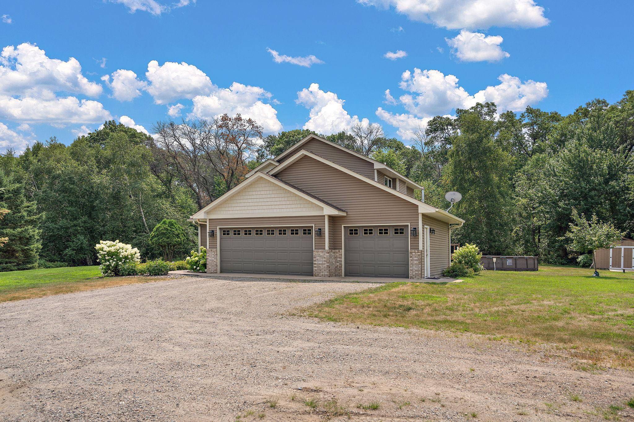 5370 226th AVE NE, Bethel, MN 55005