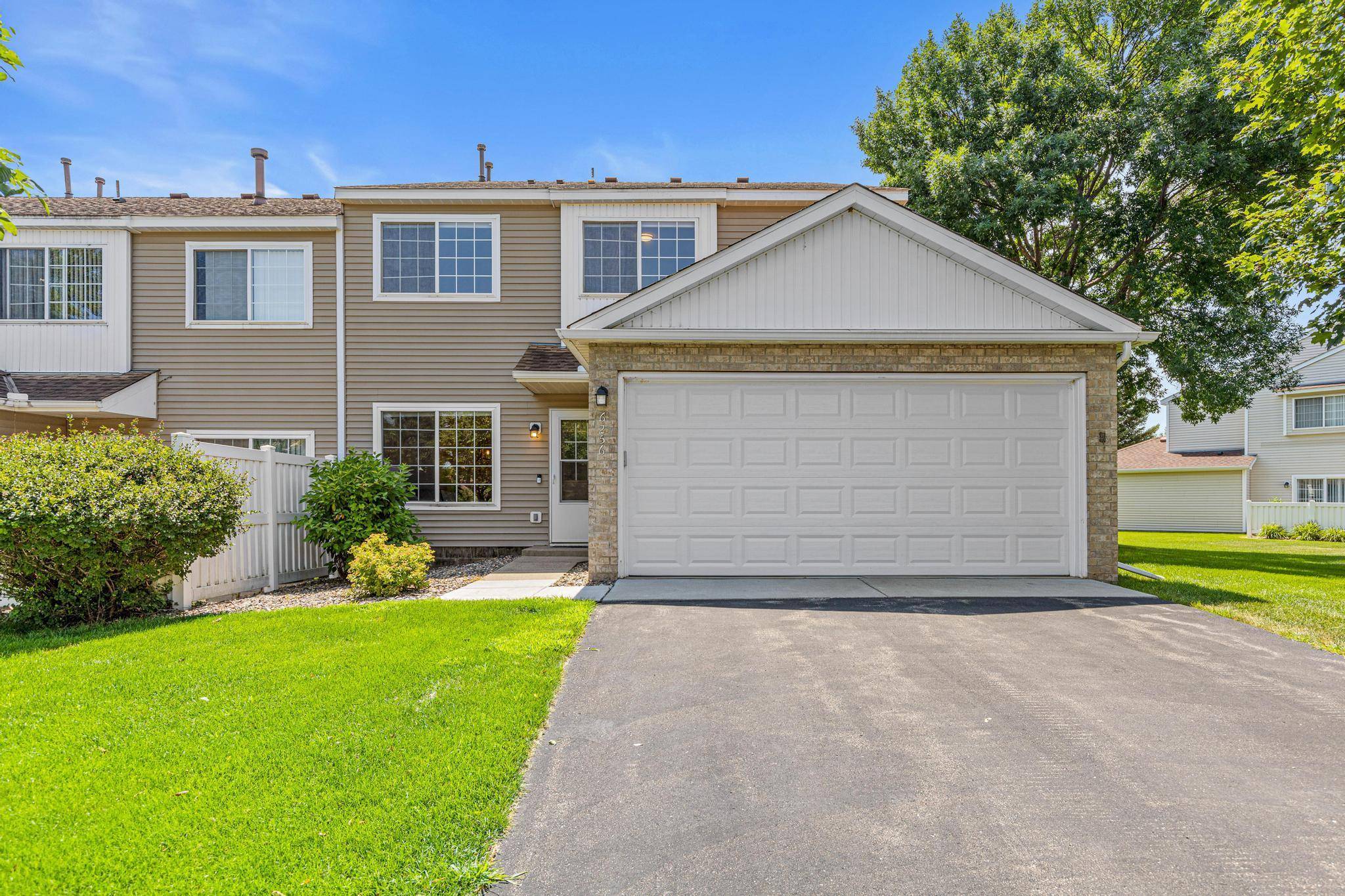 6256 158th ST W #57, Apple Valley, MN 55124