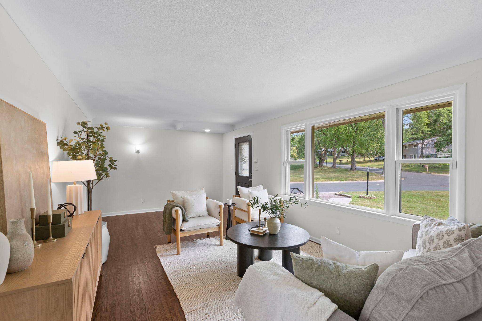 2435 Jansen AVE, White Bear Lake, MN 55110