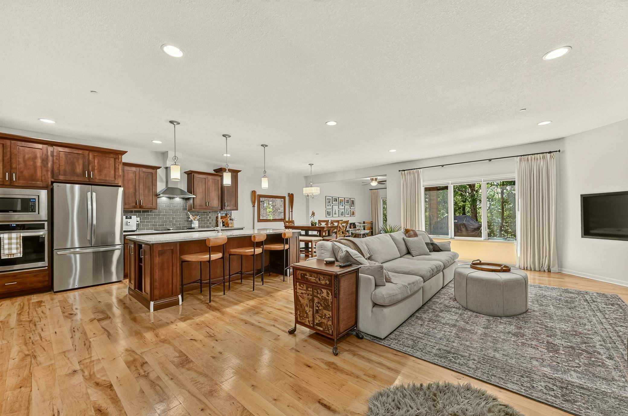558 Panorama CIR NW, Rochester, MN 55901