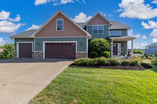 1615 Rolling Hills LN, River Falls, WI 54022