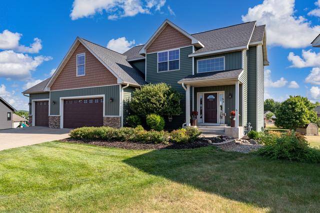 1615 Rolling Hills LN, River Falls, WI 54022