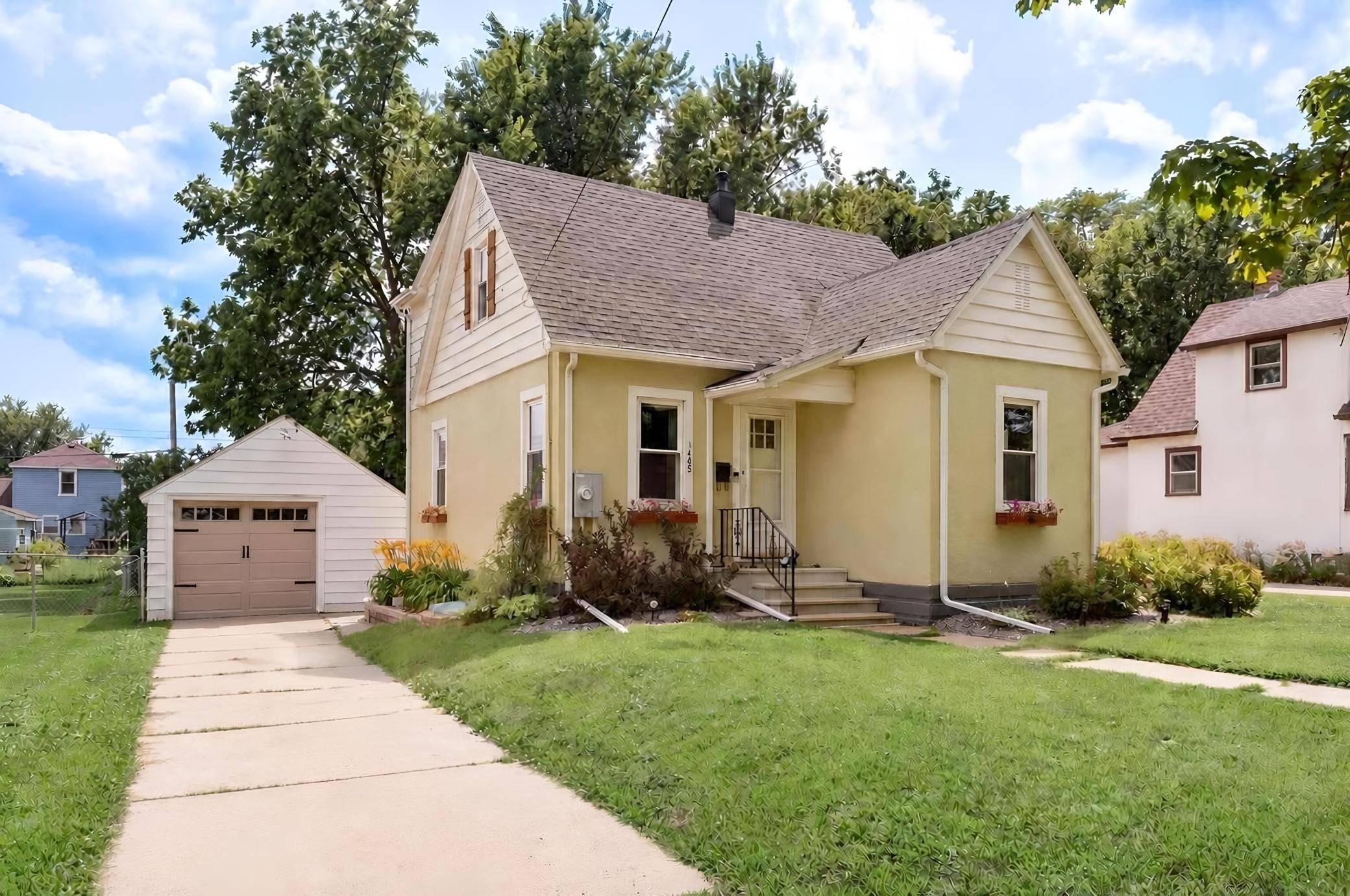 1405 9th AVE NW, Austin, MN 55912