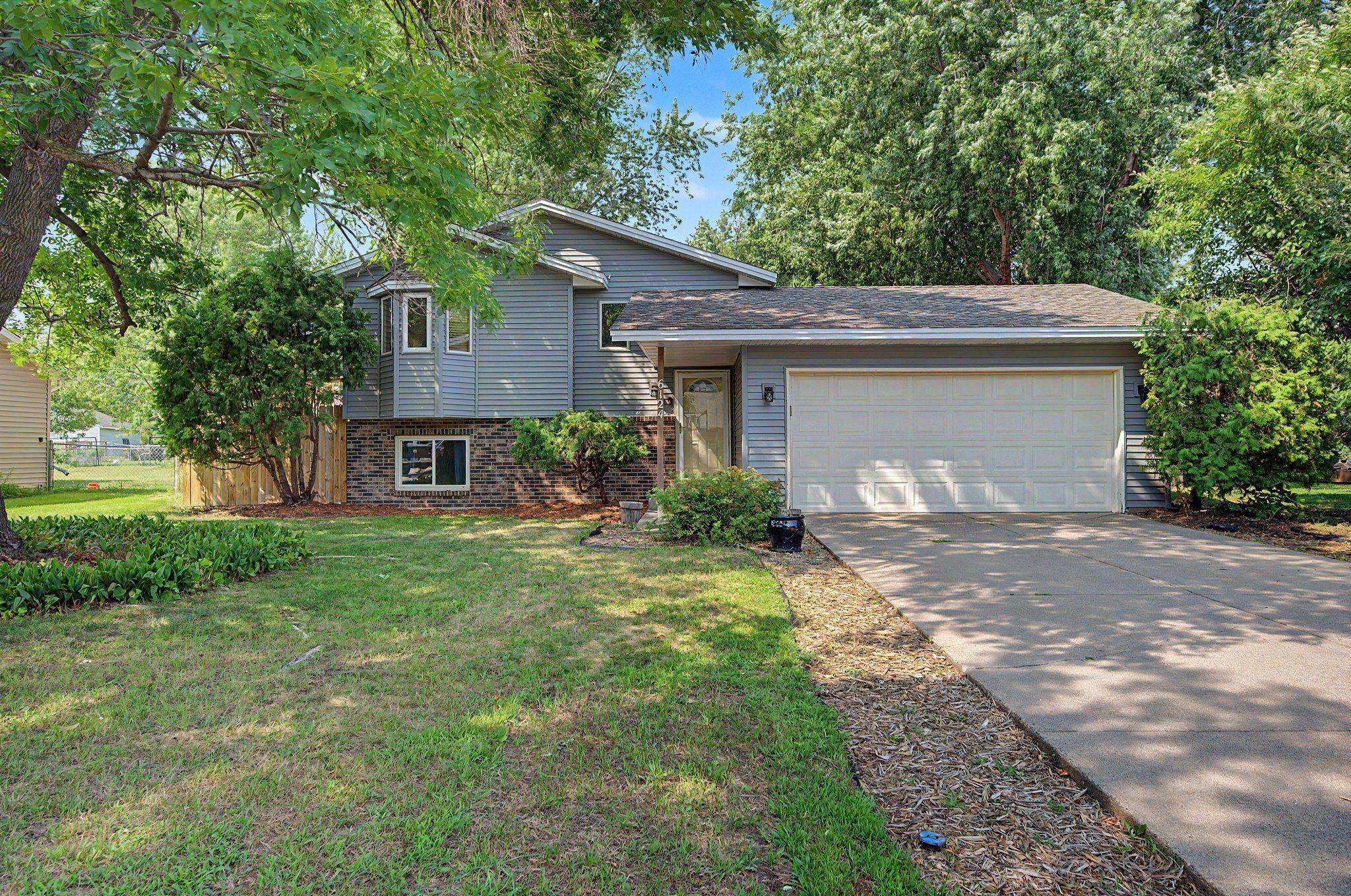 6124 114th PL N, Champlin, MN 55316