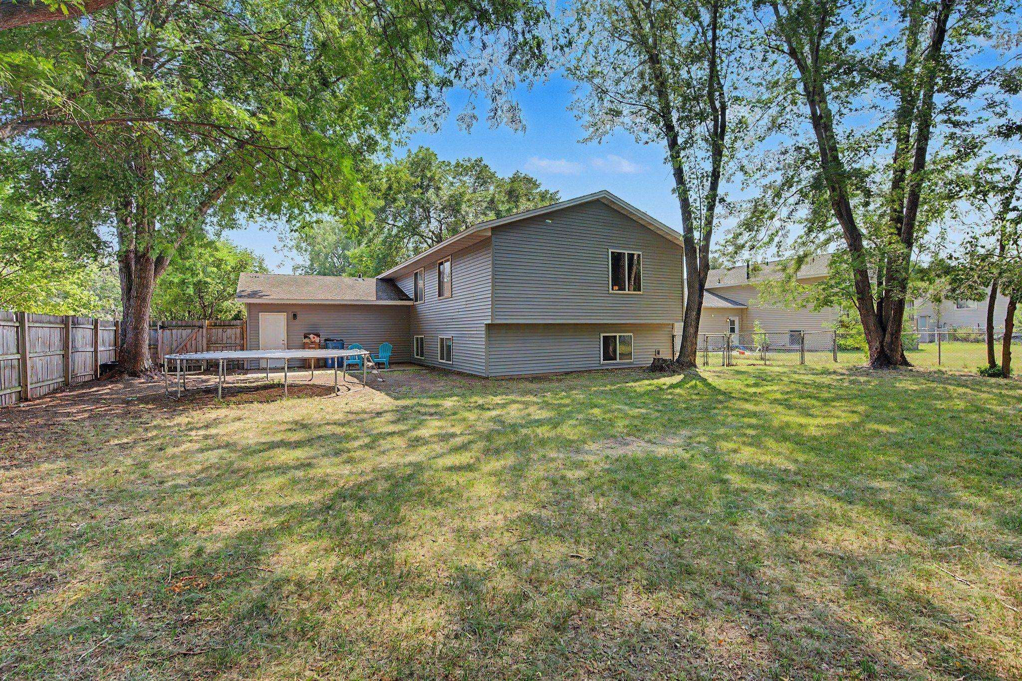 6124 114th PL N, Champlin, MN 55316