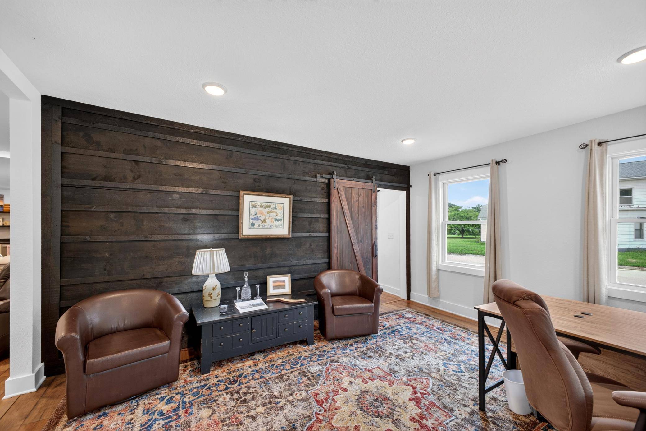 802 S Garden ST, Lake City, MN 55041
