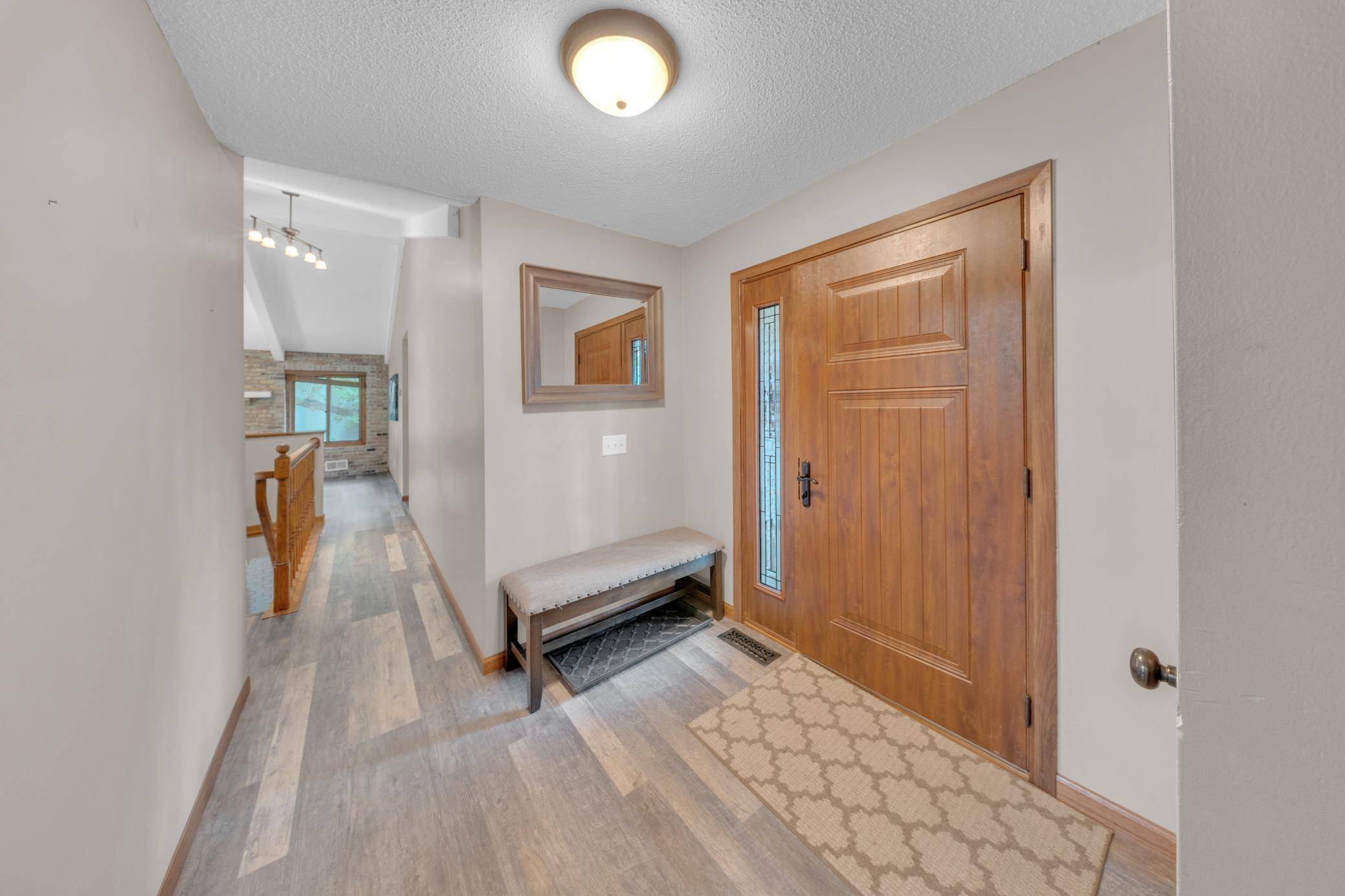 6864 Jeremy CT, Eden Prairie, MN 55346