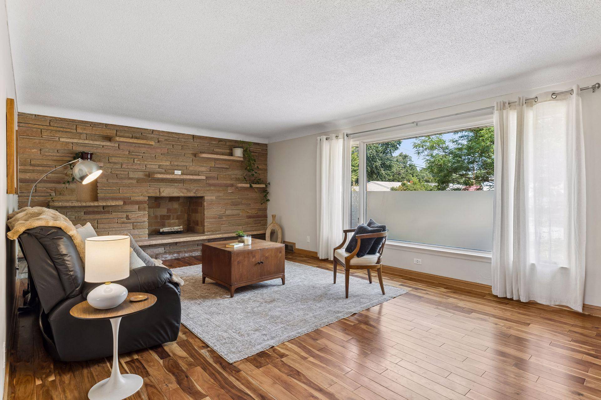 2032 Sheridan AVE, Saint Paul, MN 55116