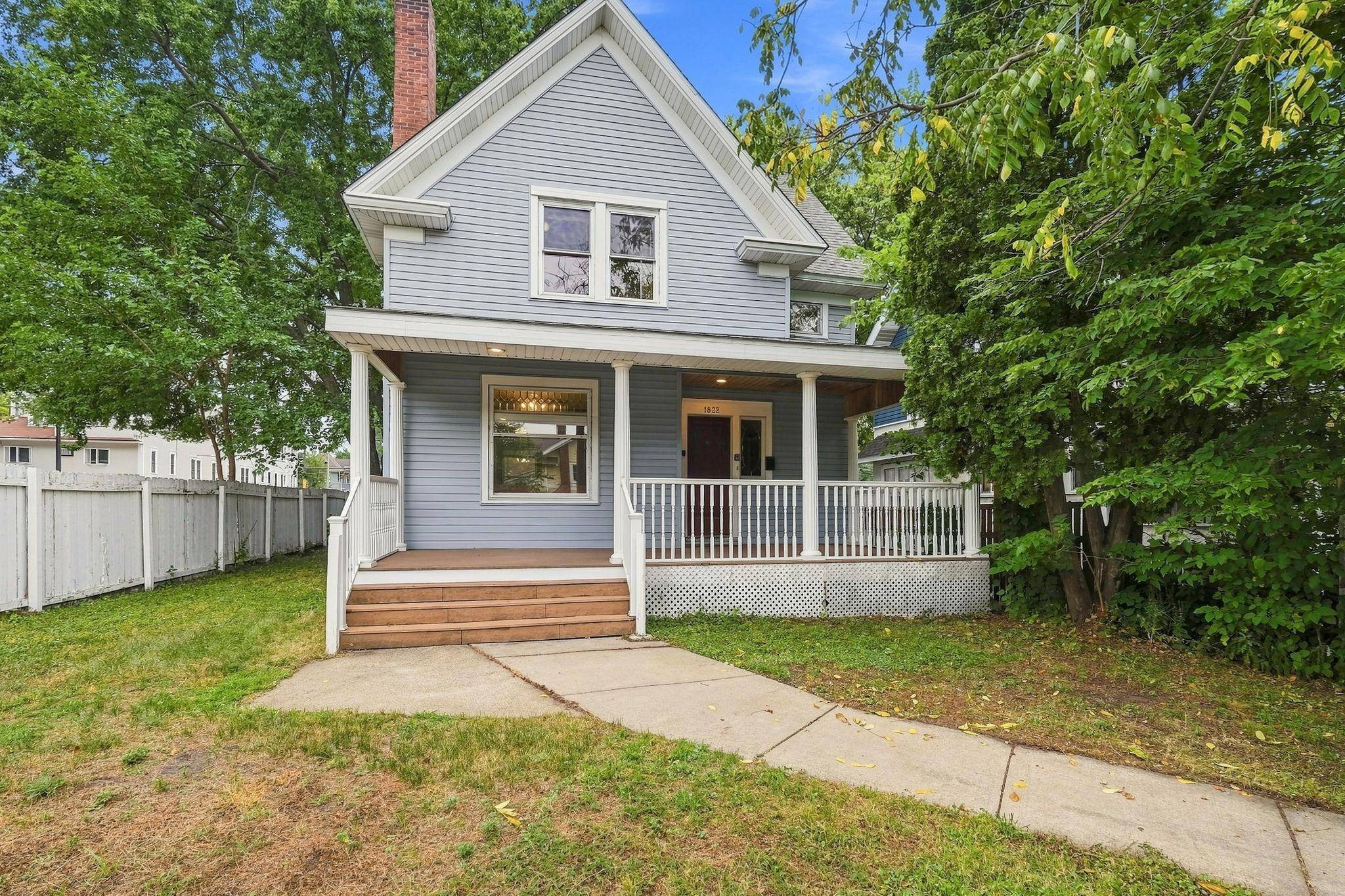 1822 Iglehart AVE, Saint Paul, MN 55104
