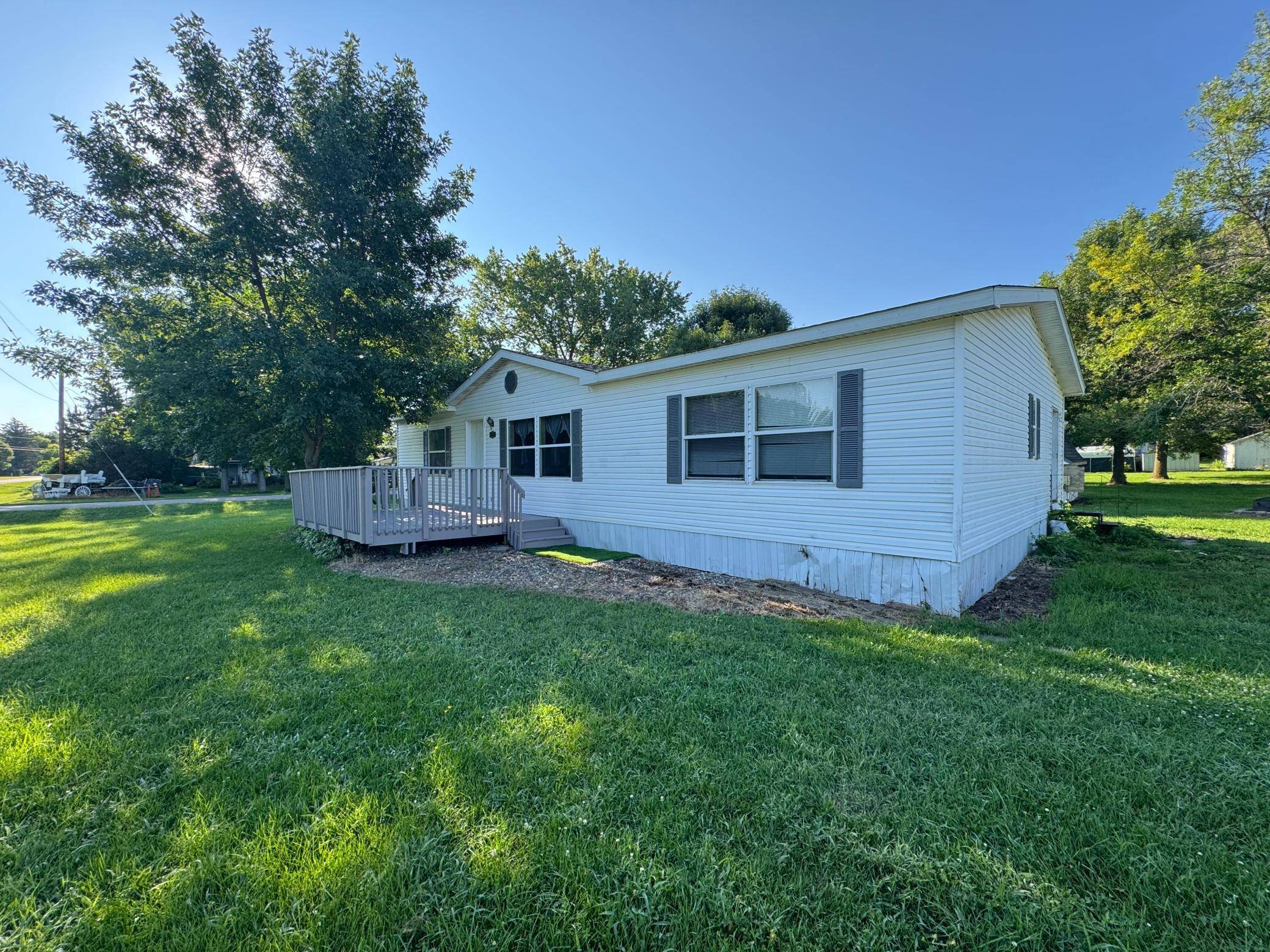 6292 3rd ST, New Auburn, MN 55366