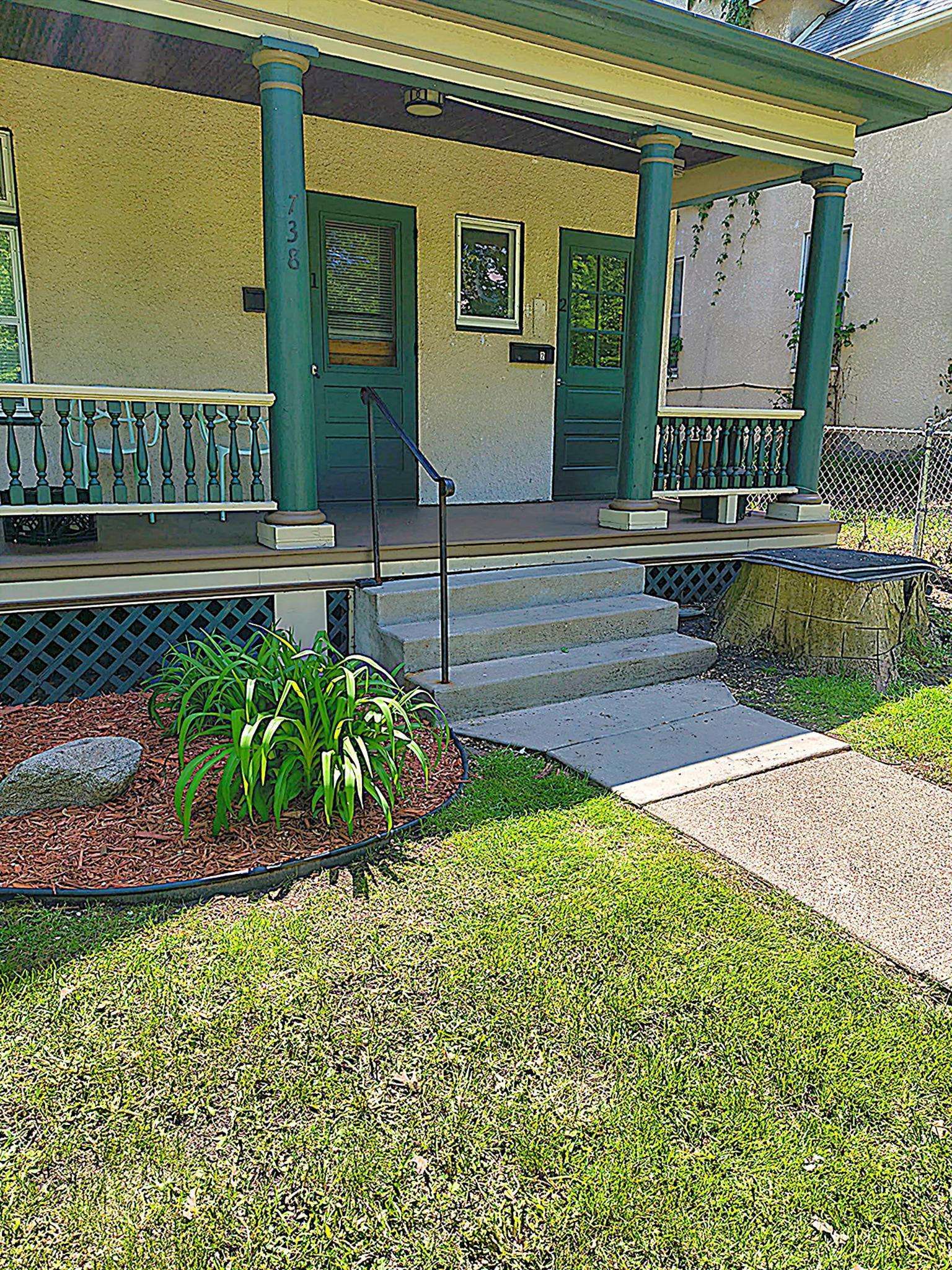 738 Magnolia AVE E, Saint Paul, MN 55106