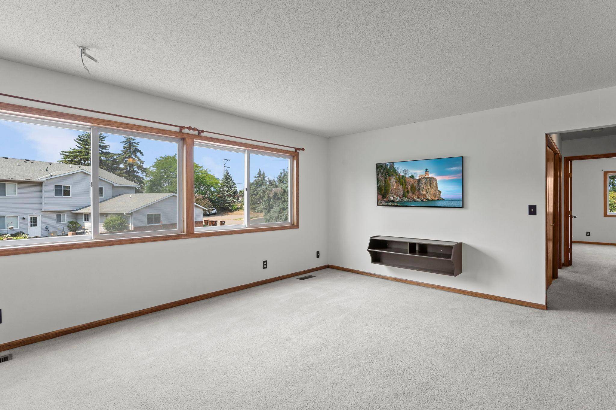 13981 60th Street CT N #206, Stillwater, MN 55082