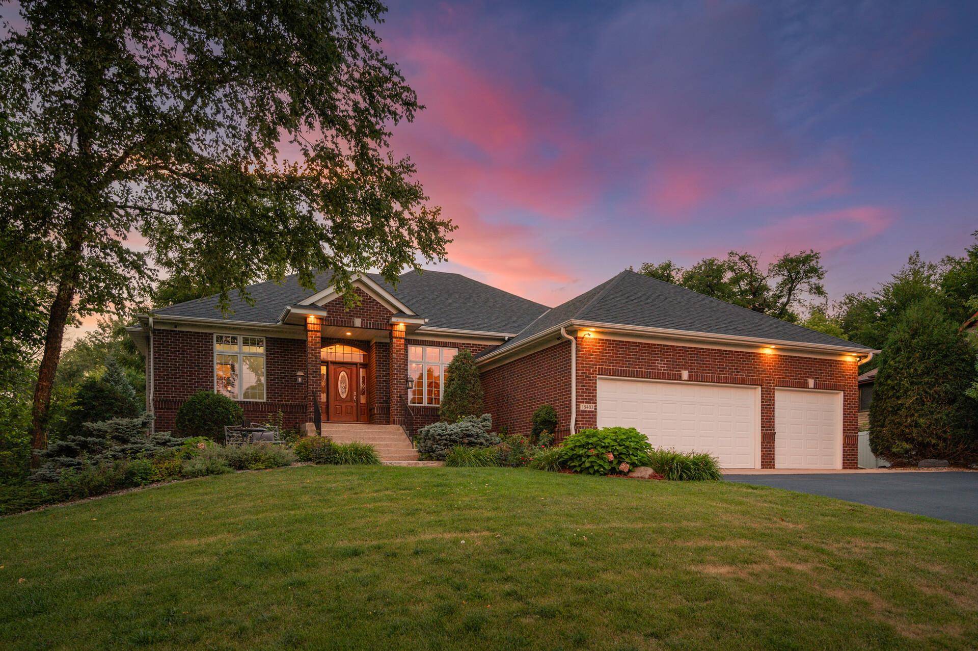 18483 Jaeger PATH, Lakeville, MN 55044