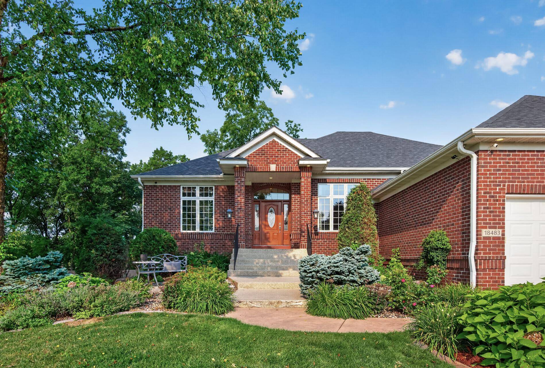 18483 Jaeger PATH, Lakeville, MN 55044