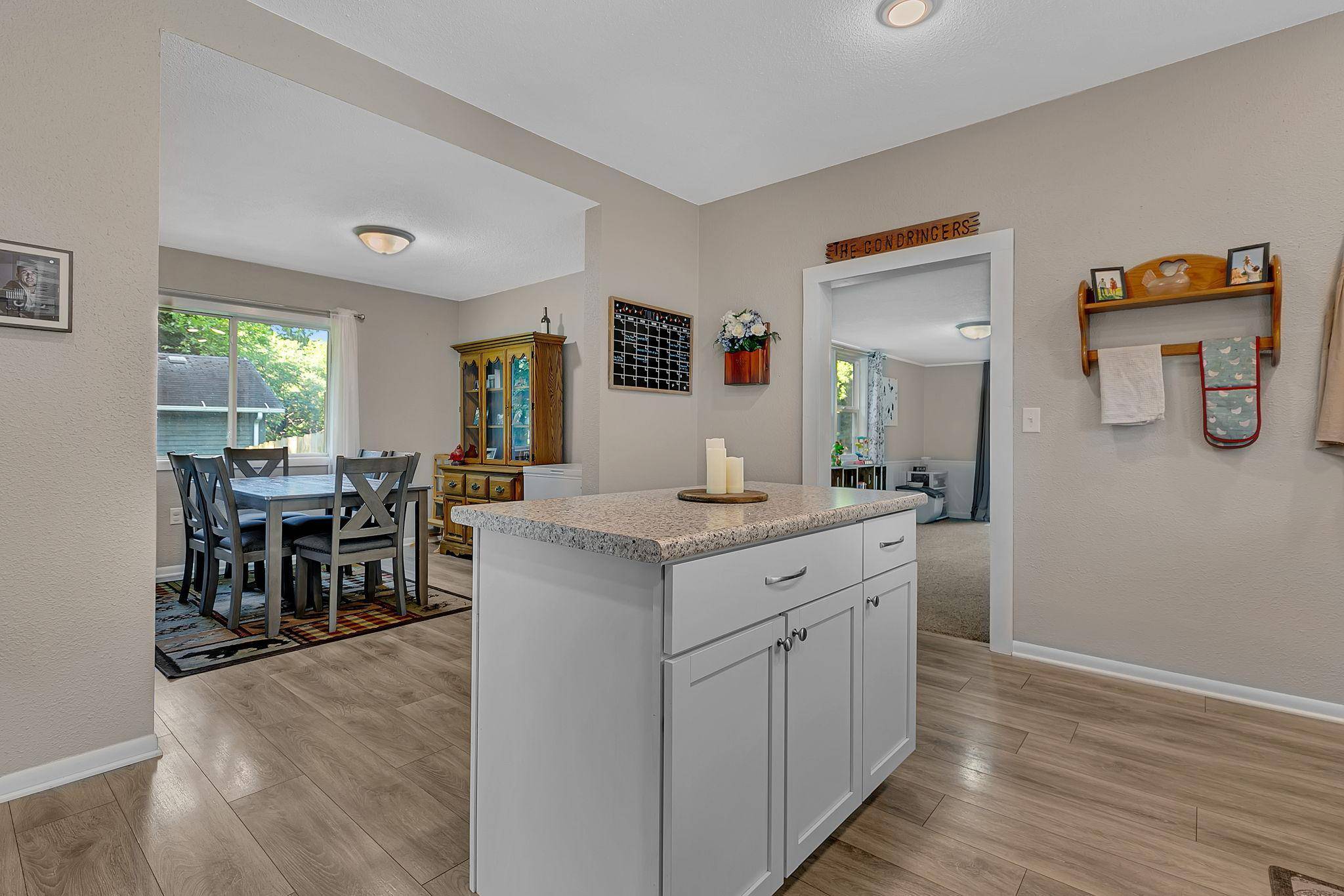 420 S 8th ST, Bird Island, MN 55310