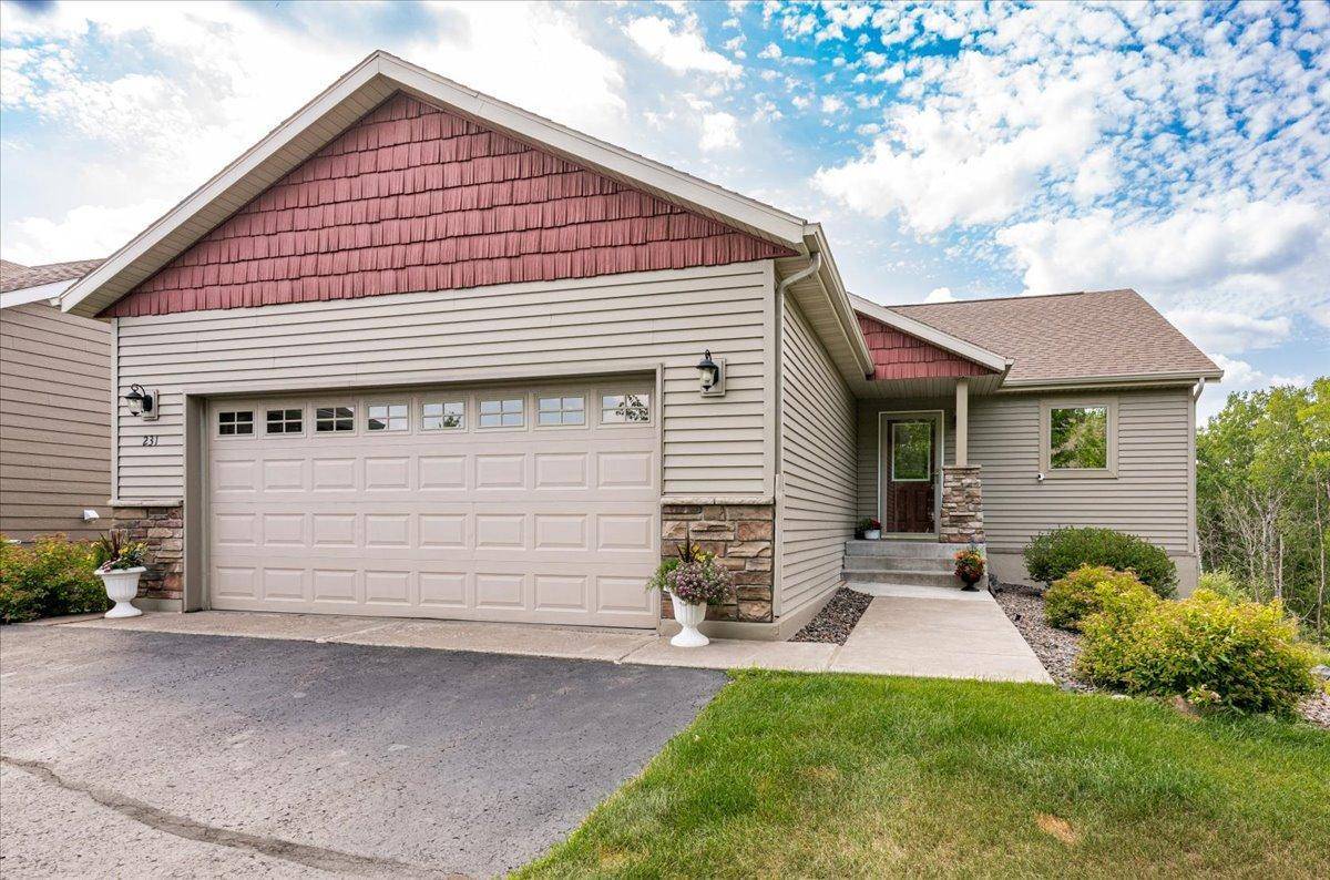 231 Hickory ST, Duluth, MN 55811