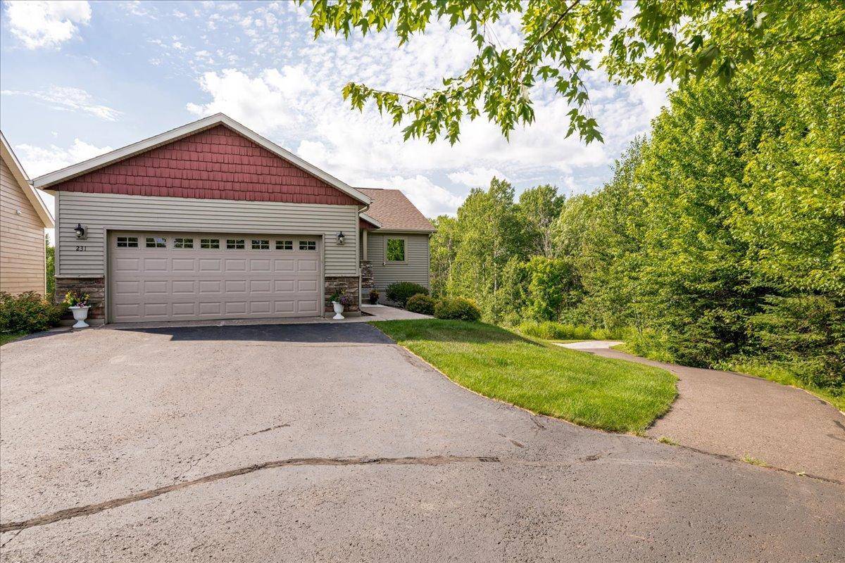 231 Hickory ST, Duluth, MN 55811