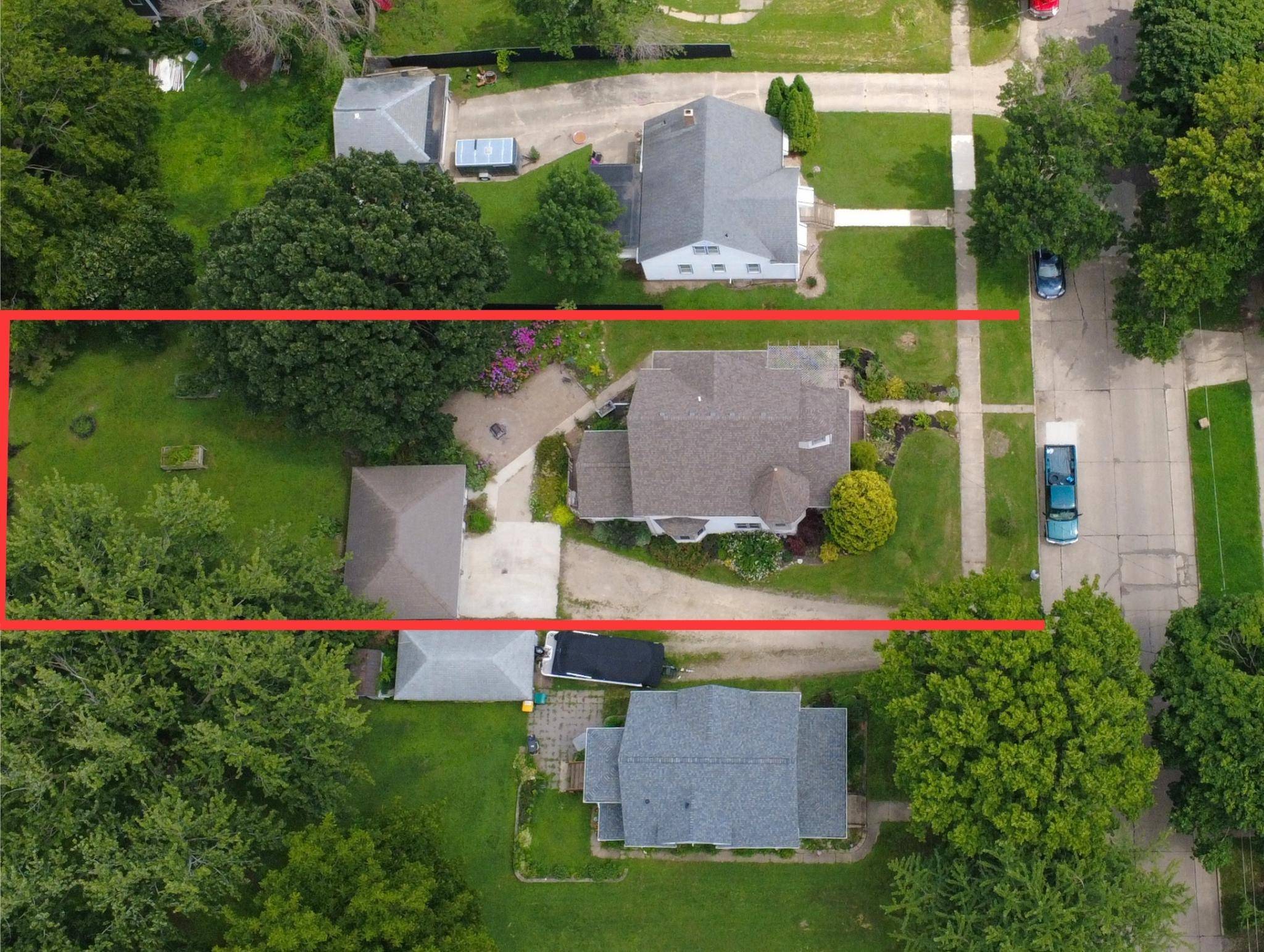 415 E 4th ST, Albert Lea, MN 56007