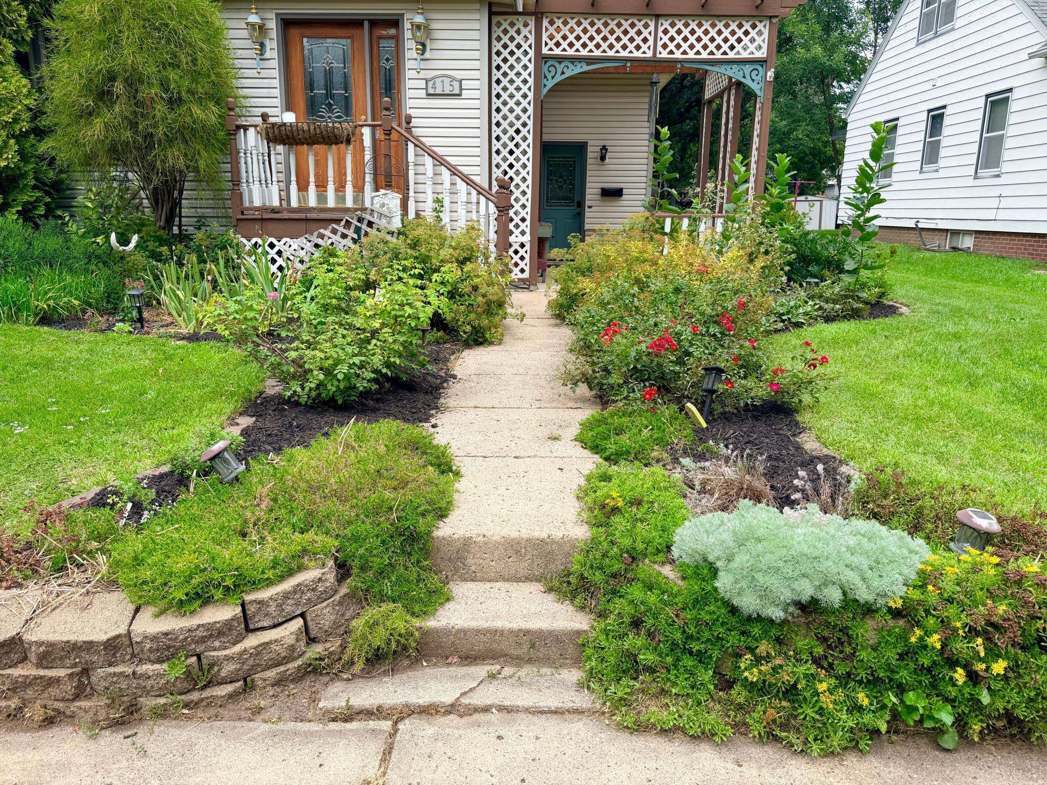 415 E 4th ST, Albert Lea, MN 56007