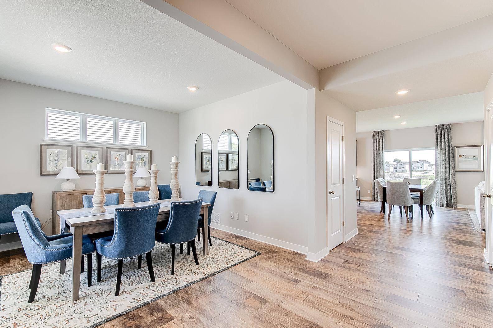 1717 Oak Creek PASS, Chaska, MN 55318