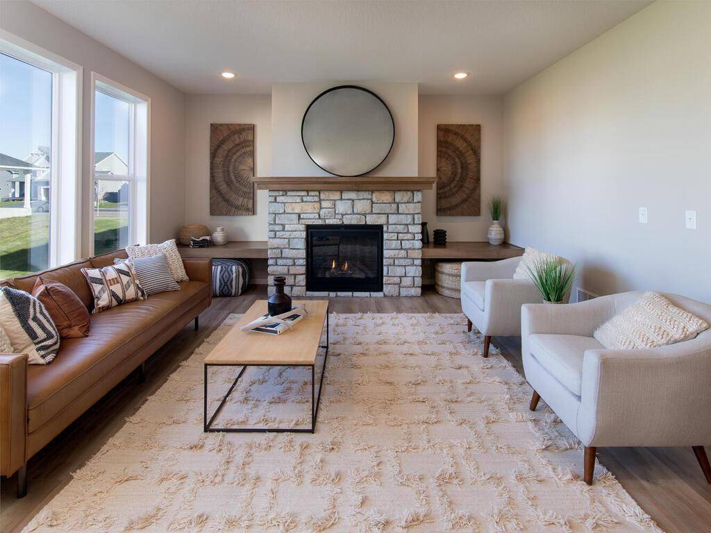 5924 177th ST W, Lakeville, MN 55044