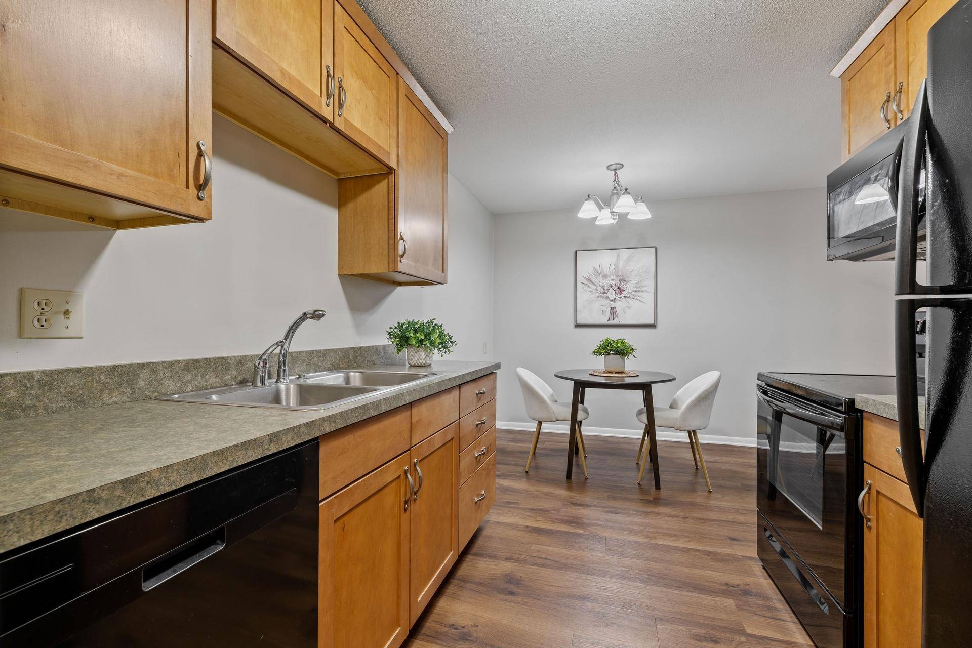 4400 Upton AVE S #203, Minneapolis, MN 55410