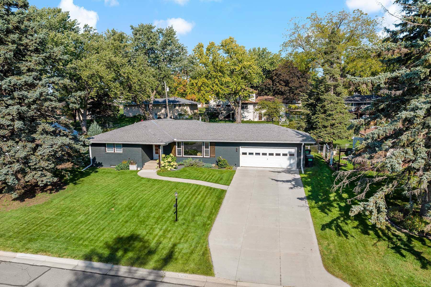 3200 Armour TER, Saint Anthony, MN 55418