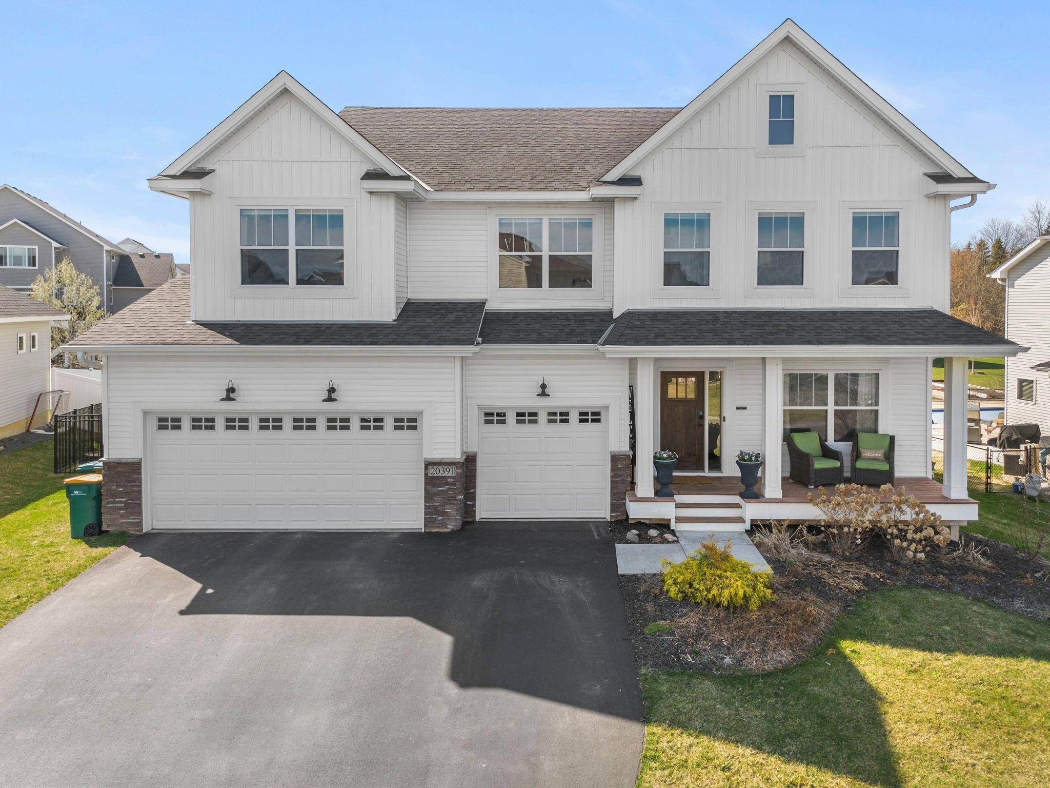 20391 Greengate CT, Lakeville, MN 55044