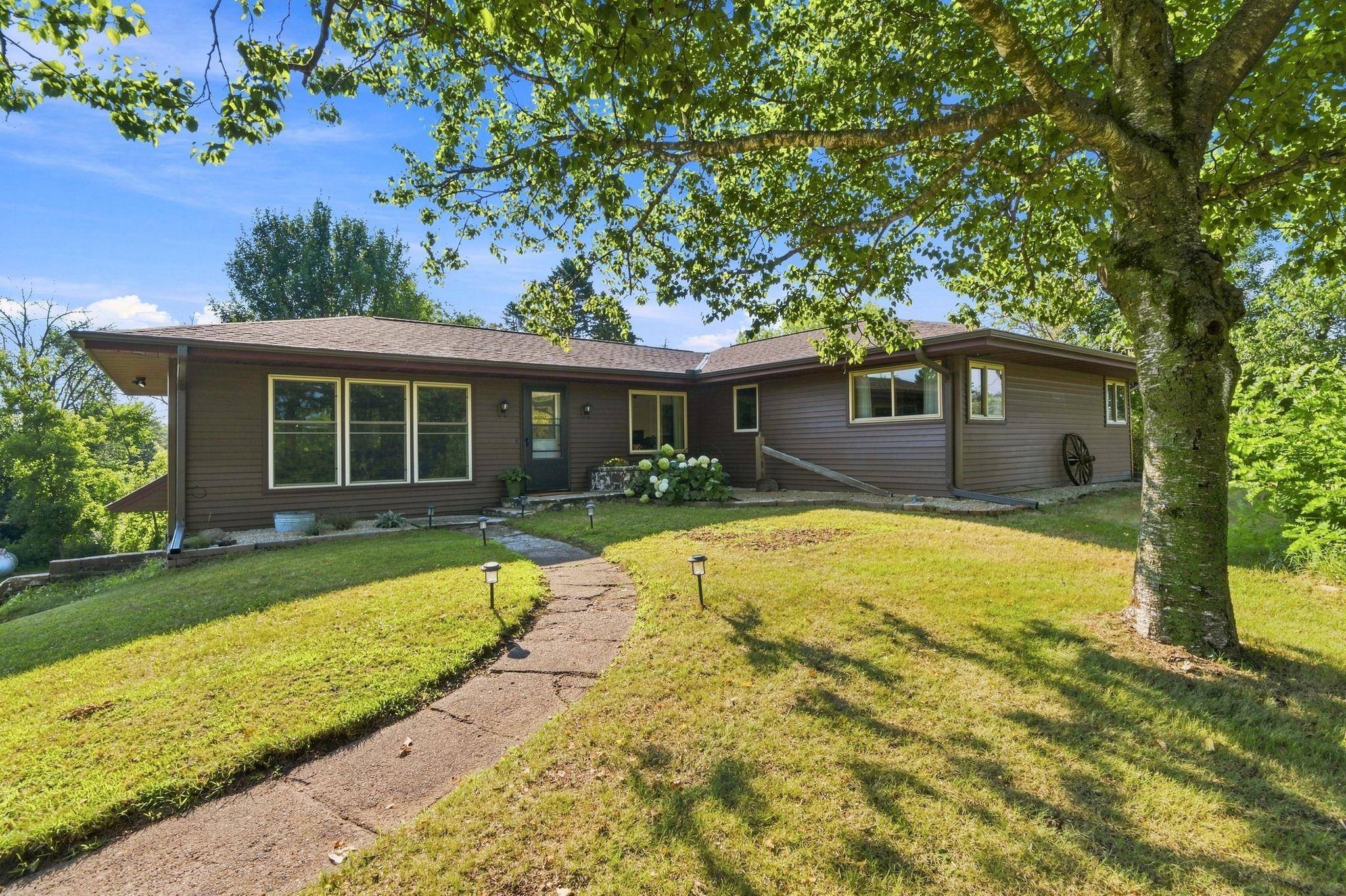 21311 Nowthen BLVD NW, Elk River, MN 55330
