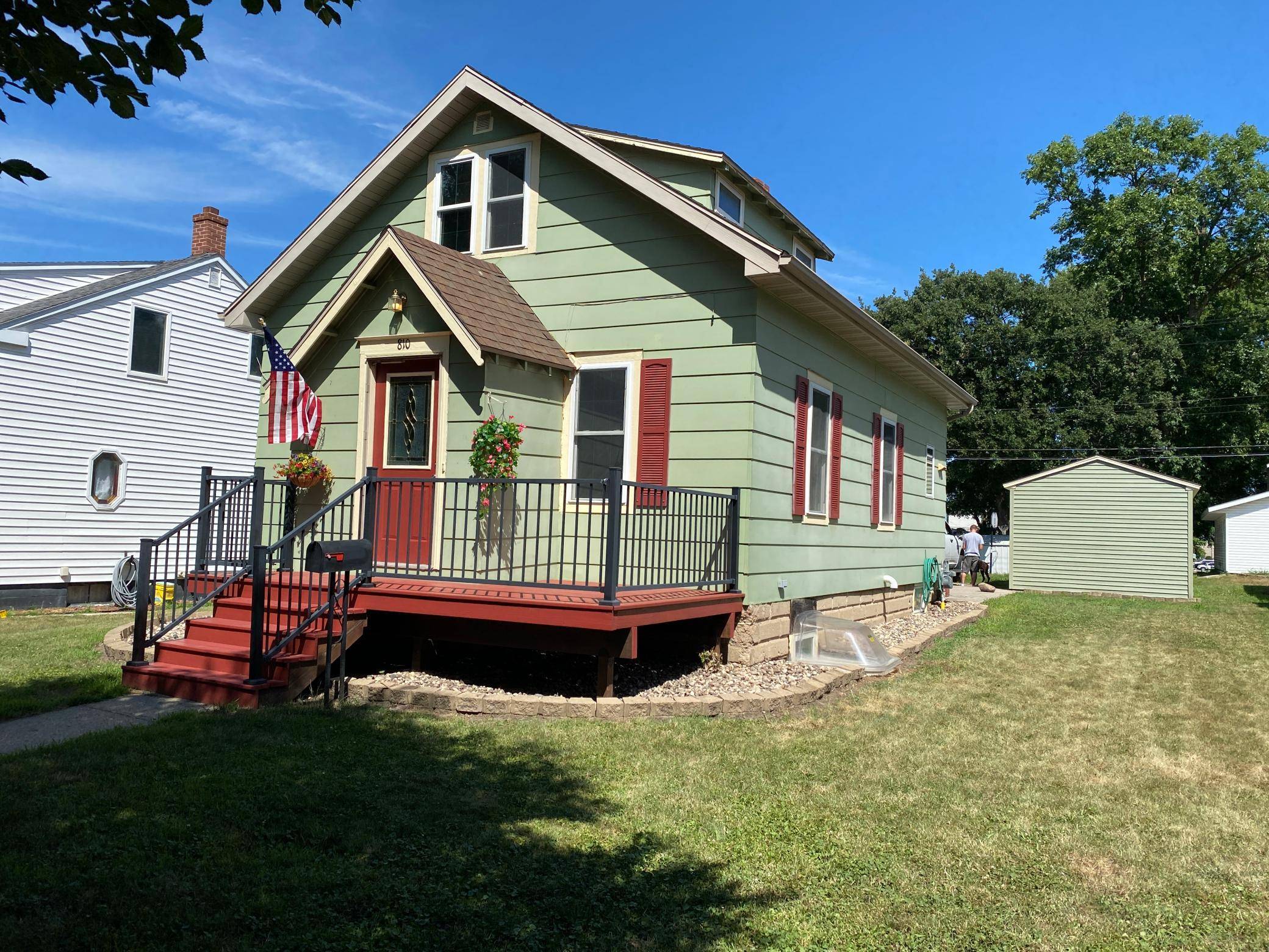 810 N 6th ST, Montevideo, MN 56265