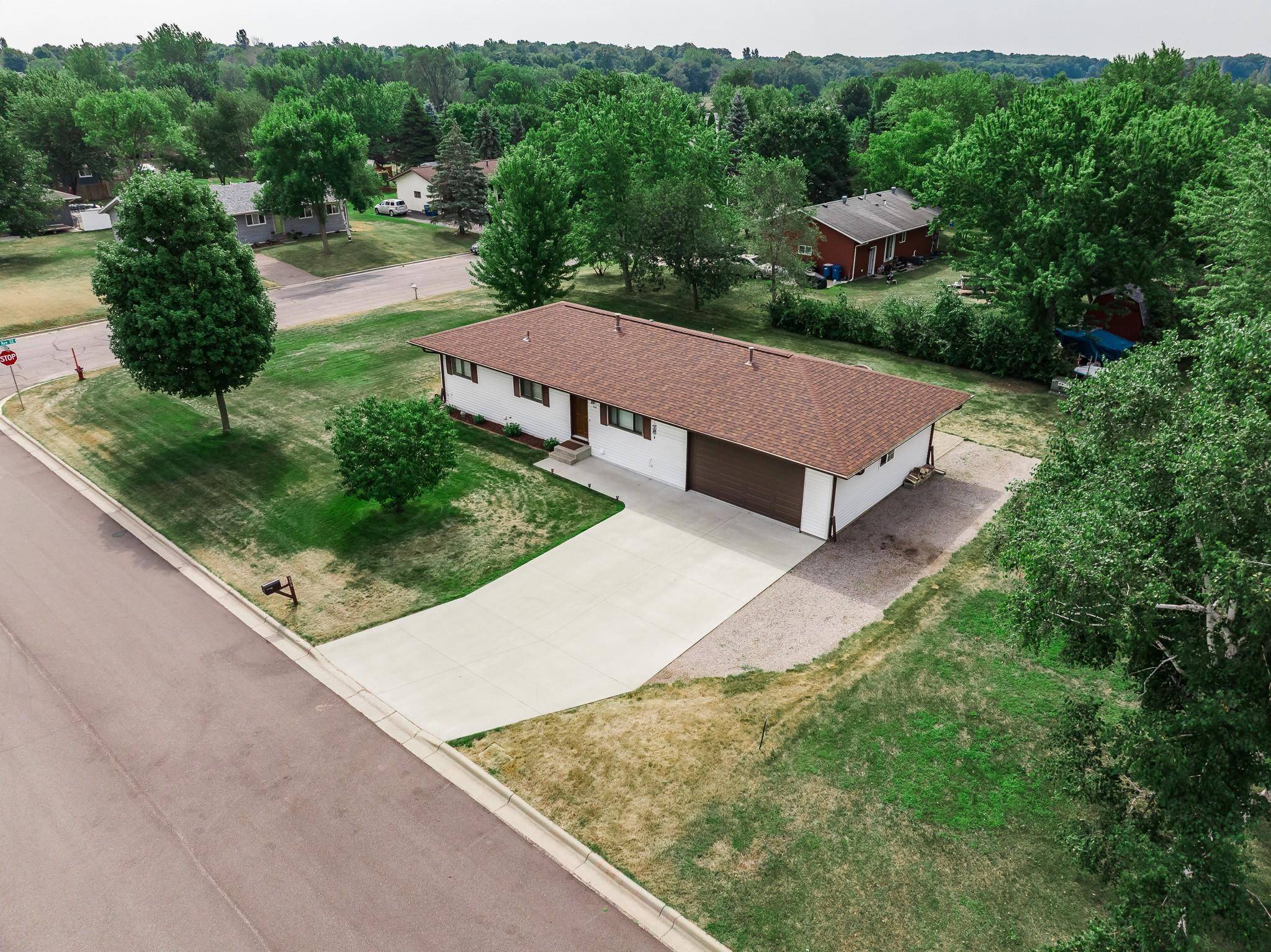 806 Callaway ST E, Saint Joseph, MN 56374