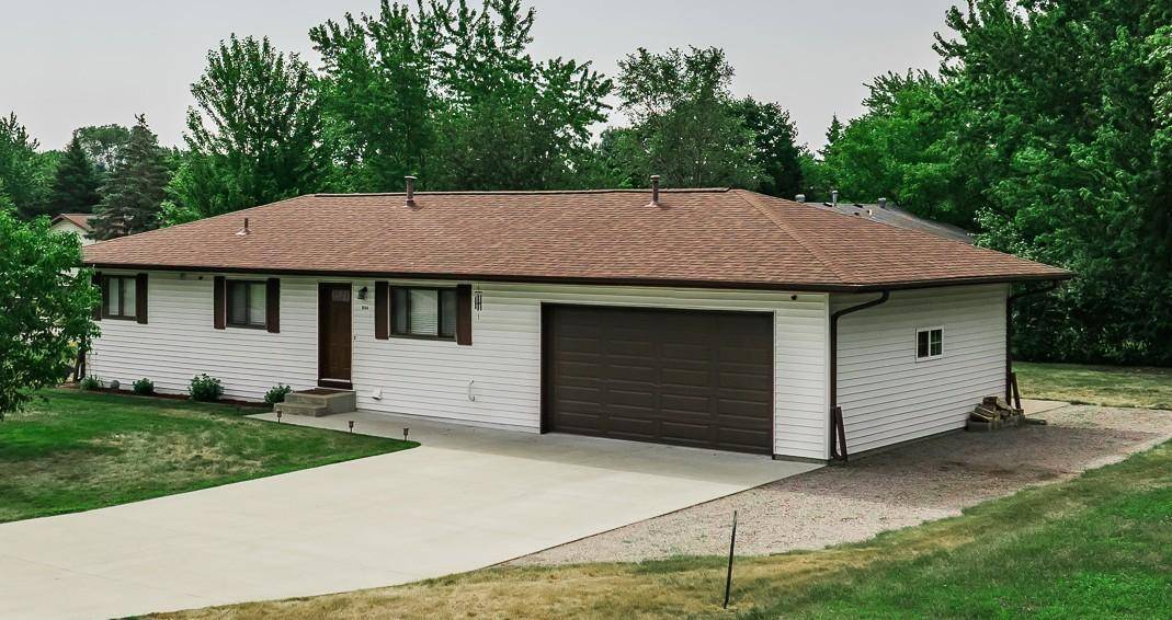 806 Callaway ST E, Saint Joseph, MN 56374