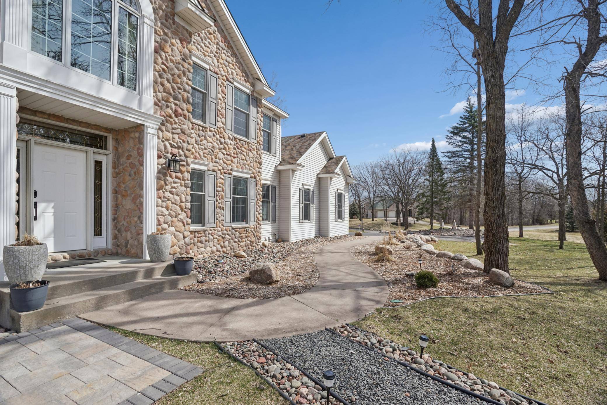 8781 Royal CT NW, Anoka, MN 55303